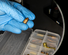 Com balística avançada, Polícia Científica elucida conexão de crimes com a mesma arma