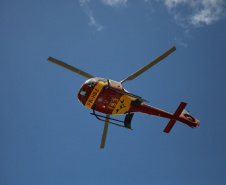 Helicóptero Arcanjo 01 eleva padrão de resgates no Litoral durante o Verão Maior Paraná
