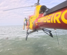 Helicóptero Arcanjo 01 eleva padrão de resgates no Litoral durante o Verão Maior Paraná