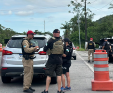 Ação integrada reforça policiamento e fiscalização nas rodovias do Litoral do Paraná