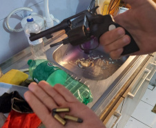 PCPR prende cinco investigados por roubos de relógios de luxo em Curitiba