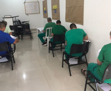 20 mil pessoas privadas de liberdade concluíram educação básica no Paraná em 2025