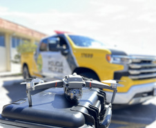 PMPR entrega drone à Patrulha Costeira e equipamento já será usado no Carnaval