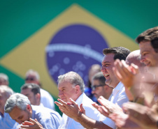 Ratinho Junior entrega 243 drones para monitoramento aéreo das forças de segurança do Paraná