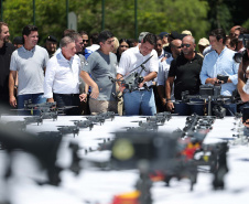 Ratinho Junior entrega 243 drones para monitoramento aéreo das forças de segurança do Paraná