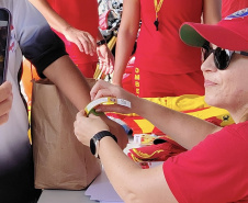 Forças de segurança reforçam importância das pulseiras de identificação no Carnaval