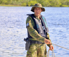 PMPR intensifica patrulhamento náutico para garantir proteção à fauna marinha no verão