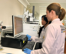 Mulheres na Ciência: trajetórias femininas marcam trabalho da Polícia Científica do Paraná