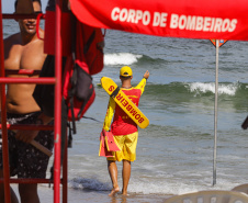 Bombeiros reforçam segurança para shows do Verão Maior Paraná na Ilha do Mel