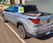 PMPR e PF prendem homem e apreendem quase mil litros de combustível e veículos em Santa Helena