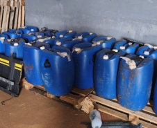 PMPR e PF prendem homem e apreendem quase mil litros de combustível e veículos em Santa Helena