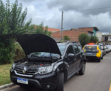 PMPR recupera veículo com placas clonadas abandonado na Fazendinha, em Curitiba