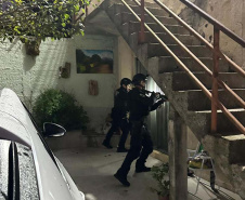 PCPR prende seis pessoas em operação contra roubos de cargas na RMC