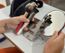 Estado leva capacitação em beleza e empreendedorismo a apenadas em Piraquara