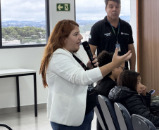 Missão Paraná: Colombo recebe palestras sobre proteção às mulheres e prevenção ao uso de drogas