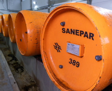Cadetes do Corpo de Bombeiros fazem treinamento sobre produtos perigosos na Sanepar
