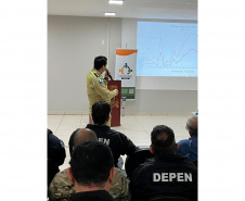 Forças de segurança promovem encontro comunitário para fortalecer ações em Maringá
