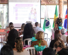 Palestra em Mandaguari fortalece integração entre comunidade e forças de segurança no combate à violência contra a mulher