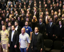 Posse de 136 novos peritos e técnicos reforça atuação da Polícia Científica do Paraná
