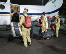 Bombeiros do Paraná embarcam para missão de busca e resgate na Venezuela após terremoto