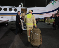 Bombeiros do Paraná embarcam para missão de busca e resgate na Venezuela após terremoto