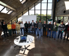 Bombeiros do Paraná participam de lançamento da Campanha Estadual de Prevenção a Incêndios Florestais
