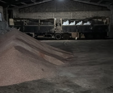 PCPR prende 7 e apreende maquinário para adulteração de fertilizantes em Ponta Grossa
