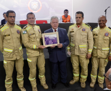 Paraná celebra Dia Nacional do Bombeiro em cerimônia com entrega de homenagens