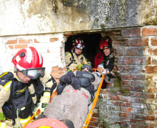 Bombeiros do Paraná concluem curso anual da Força-Tarefa de Resposta a Desastres