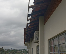 Escolas danificadas por temporal são reconstruídas com mão de obra prisional em Laranjeiras do Sul
