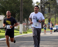 São José dos Pinhais, 03 de novembro de 2019. Desafio 10 KM do 17º BPM.