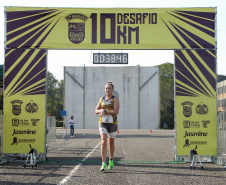 São José dos Pinhais, 03 de novembro de 2019. Desafio 10 KM do 17º BPM. Foto: Chegada da atleta Valquiria, 1ª Colocada feminina da prova.