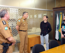 Curitiba, 05 de novembro de 2019. Representantes do Outubro Rosa Curitiba agradecem o apoio da Polícia Militar ao evento