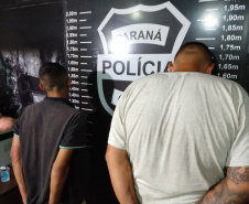 O Centro de Operações Policiais Especiais (Cope), da Polícia Civil do Paraná, prendeu nesta terça-feira (19) Leonardo de Sena, 24 anos, suspeito de assaltar uma joalharia do Shopping Mueller, de Curitiba. O rapaz, que é foragido da prisão, foi encontrado pelos policiais no bairro Sitio Cercado, menos de 24 horas após o assalto. -  Curitiba, 20/02/2019  -  Foto: Divulgação SESP