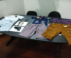 O Centro de Operações Policiais Especiais (Cope), da Polícia Civil do Paraná, prendeu nesta terça-feira (19) Leonardo de Sena, 24 anos, suspeito de assaltar uma joalharia do Shopping Mueller, de Curitiba. O rapaz, que é foragido da prisão, foi encontrado pelos policiais no bairro Sitio Cercado, menos de 24 horas após o assalto. -  Curitiba, 20/02/2019  -  Foto: Divulgação SESP