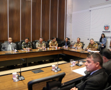 Governador Carlos Massa Ratinho Jr acompanha o balanço da operação verão junto com o secretário de segurança general Luiz Felipe Carbonell.Foto de Gilson Abreu/ANPr14.03.2019