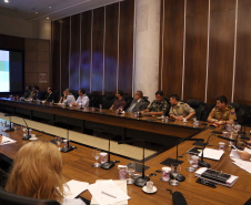 Governador Carlos Massa Ratinho Jr acompanha o balanço da operação verão junto com o secretário de segurança general Luiz Felipe Carbonell.Foto de Gilson Abreu/ANPr14.03.2019