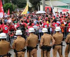 Curitiba, 07 de Abril de 2019. Policiamento nos arredores da Polícia Federal no dia 7 de Abril.