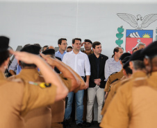 O governador Carlos Massa Ratinho Junior  participam do Lançamento do programa Escola Segura  no Colégio Estadual Ulysses Guimarães em  Foz do Iguaçu nesta quinta-feira (09).   Foz do Iguaçu, 09/05/2019 -  Foto: Geraldo Bubniak/ANPr