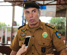 O governador Carlos Massa Ratinho Junior lança o programa Escola Segura. Foz do Iguaçu, 09/05/2019 - Foto: Geraldo Bubniak/ANPr