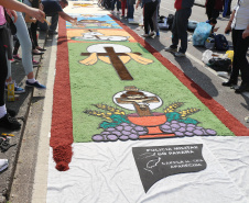 Curitiba, 20 de junho de 2019. Tapete da Policia Militar Corpus Christi.