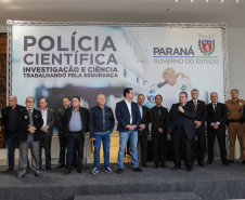 O governador Carlos Massa Ratinho Júnior dá posse nesta segunda-feira (22) a mais de 90 peritos oficiais, no Palácio Iguaçu. Os profissionais integrarão o efetivo da Polícia Científica do Paraná e, após formação, serão distribuídos no Estado, conforme a necessidade. Curitiba, 22/07/2019 -Foto: Geraldo Bubniak/ANPr