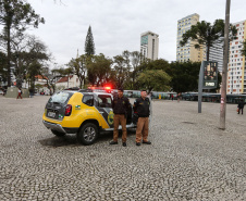A Polícia Militar do Paraná (PM-PR) iniciou uma mega-operação (Operação 100) em Curitiba  e Região Metropolitana nesta sexta-feira (2). São 165 viaturas, 550 policiais militares de todos os batalhões espalhados pelos municípios com auxílio de motocicletas, cães, cavalos e helicóptero.  Curitiba, 02/08/2019 -  Foto: Geraldo Bubniak/ANPr