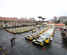 A Polícia Militar do Paraná (PM-PR) iniciou uma mega-operação (Operação 100) em Curitiba  e Região Metropolitana nesta sexta-feira (2). São 165 viaturas, 550 policiais militares de todos os batalhões espalhados pelos municípios com auxílio de motocicletas, cães, cavalos e helicóptero.  Curitiba, 02/08/2019 -  Foto: Geraldo Bubniak/ANPr