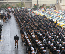 A Polícia Militar do Paraná (PM-PR) iniciou uma mega-operação (Operação 100) em Curitiba  e Região Metropolitana nesta sexta-feira (2). São 165 viaturas, 550 policiais militares de todos os batalhões espalhados pelos municípios com auxílio de motocicletas, cães, cavalos e helicóptero.  Curitiba, 02/08/2019 -  Foto: Geraldo Bubniak/ANPr