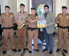 Curitiba, 12-08-2019 Entrega de Leites da Banda da PMPR Foto: entrega dos leites ao Recanto Tarumã.