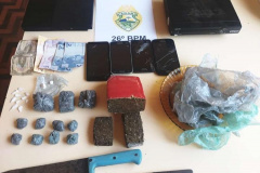  Polícia Militar encaminha três jovens por envolvimento com o tráfico de drogas em Curiúva (PR) 