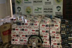 PM prende homem e apreende mais de 1,1 mil pacotes de cigarros contrabandeados no Noroeste do estado