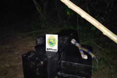 BPFRON apreende 600 pacotes de cigarros contrabandeados em Foz do Iguaçu (PR)