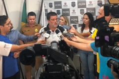 POLÍCIAS CIVIL E MILITAR PRENDEM SUSPEITO DE ATEAR FOGO EM IDOSA NO LITORAL